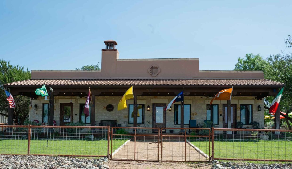 RACE-RANCH-House-Front-Exterior
